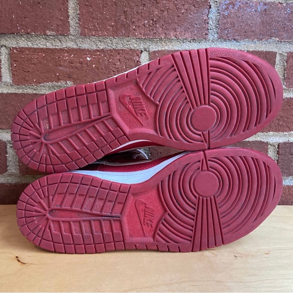 Nike Dunk High Red - Picture 6 of 9
